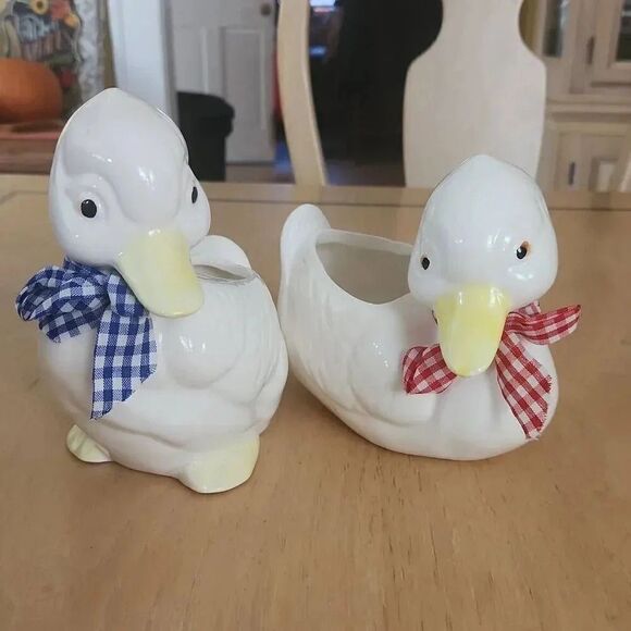 White duck porcelain planters set of 2 - Picture 1 of 11